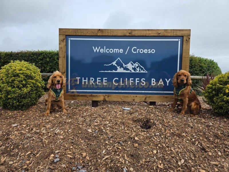 Three Cliffs Bay Caravan And Camping Site