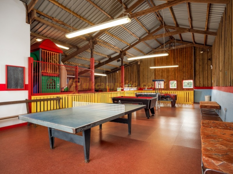 Meadow Lakes Holiday Park