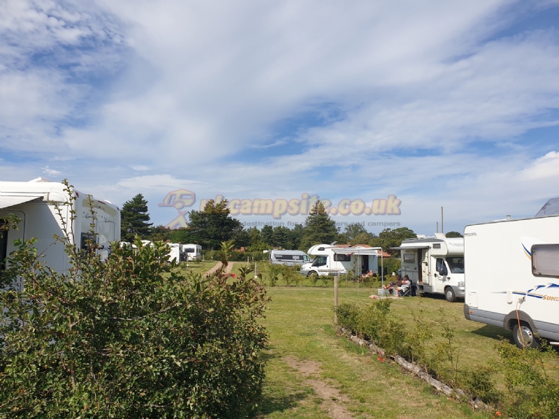 Deepdale Camping And Rooms