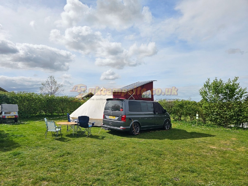 Deepdale Camping And Rooms