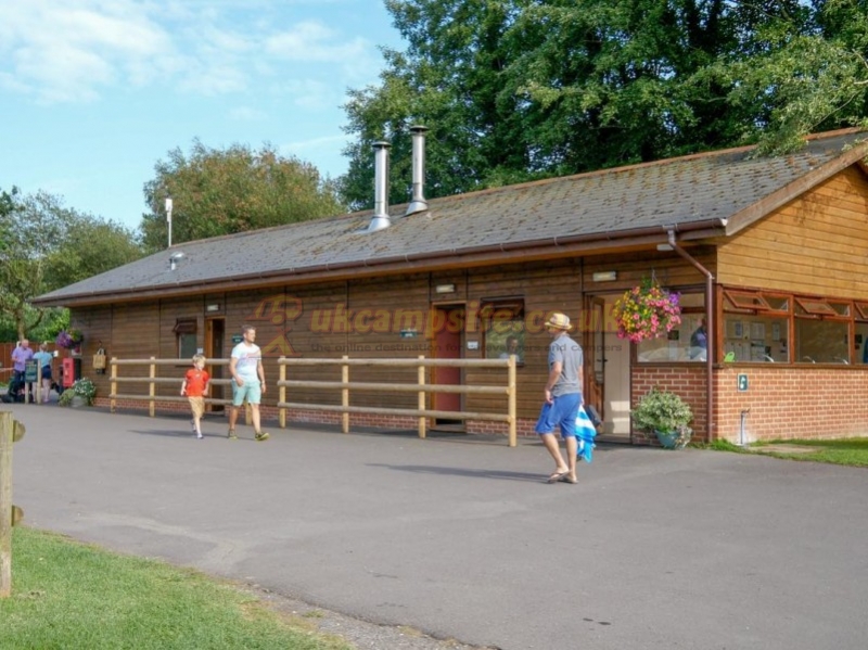 Norden Farm Touring Caravan And Camping Site