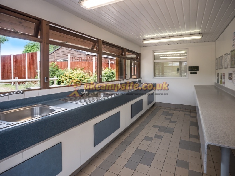 Norden Farm Touring Caravan And Camping Site