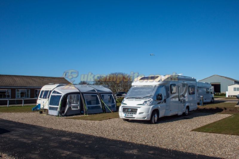 Crows Nest Caravan Park