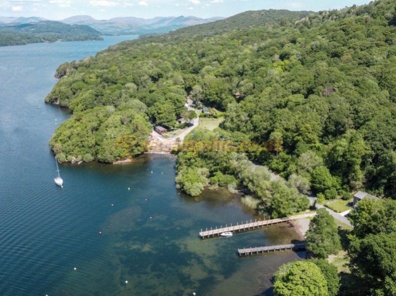 Hill Of Oaks Lodge And Caravan Park