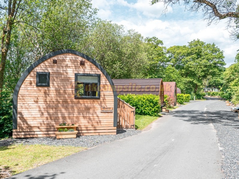 Hill Of Oaks Lodge And Caravan Park