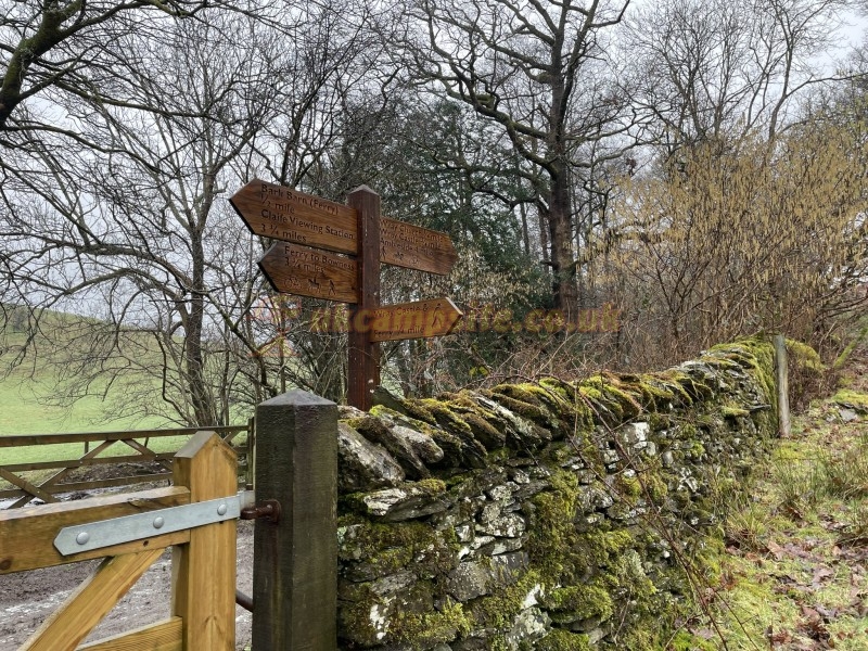 Hill Of Oaks Lodge And Caravan Park