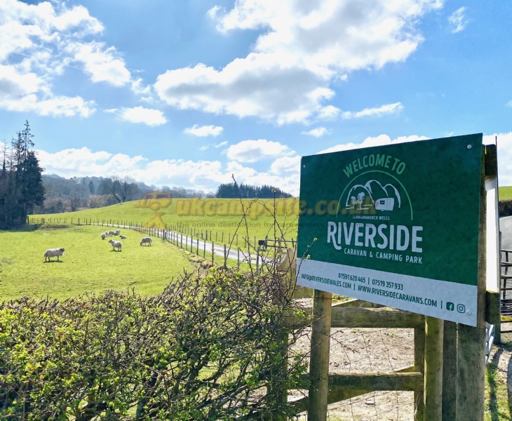 Riverside Caravan And Camping Park