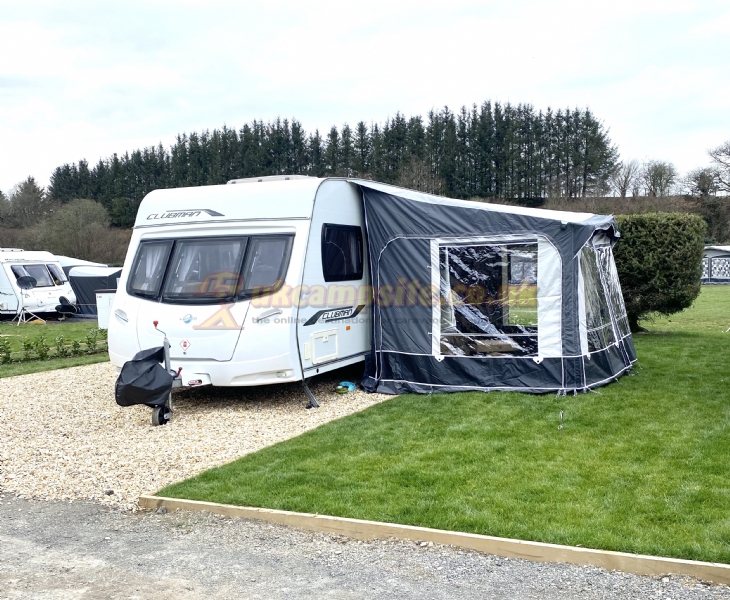 Riverside Caravan And Camping Park