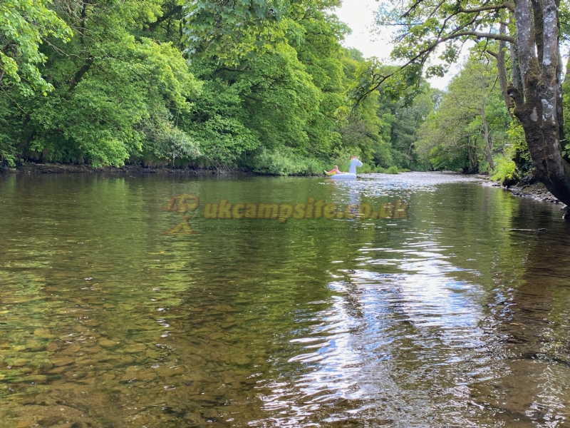 Riverside Caravan And Camping Park