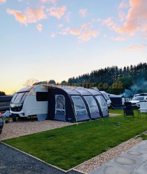 Riverside Caravan And Camping Park