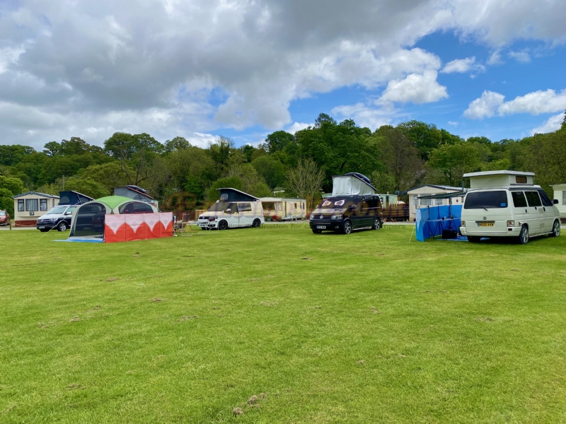Riverside Caravan And Camping Park