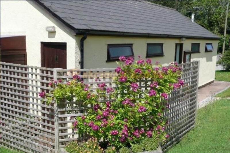Lowtrow Cross Caravan Camping Site ( Adults Only )