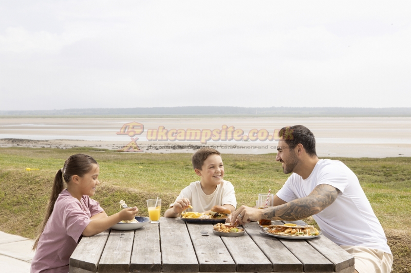 Carmarthen Bay - Parkdean Resorts