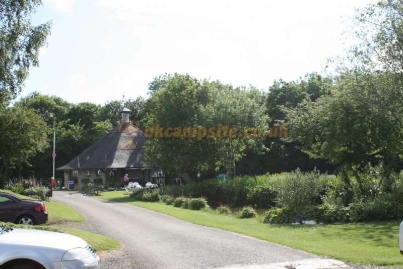 Waters Edge Caravan Park
