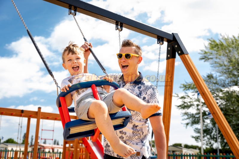 Dovercourt Holiday Park (PHolsUK)