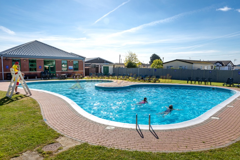 Dovercourt Holiday Park (PHolsUK)