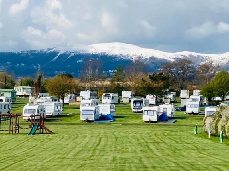 Riverside Caravan Park