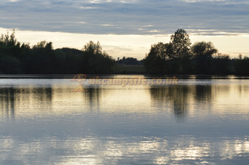 Gatton Waters Caravan Site And Fishery