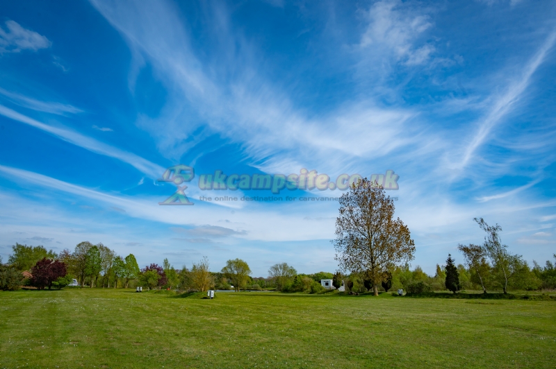 Gatton Waters Caravan Site And Fishery