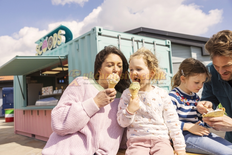 Naze Marine Holiday Park - Parkdean Resorts