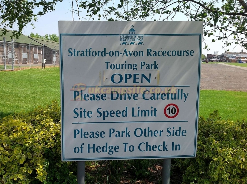 Stratford On Avon Racecourse Touring Park