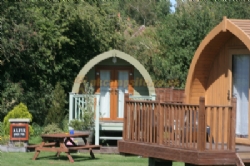 The Three Horseshoes