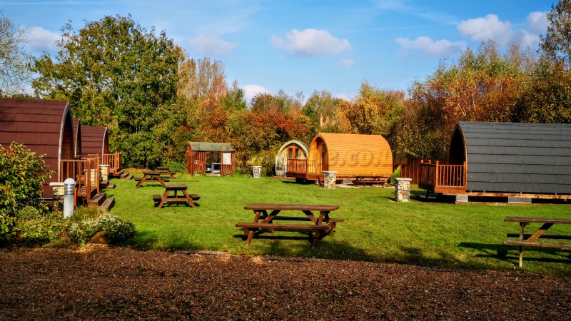 The Three Horseshoes