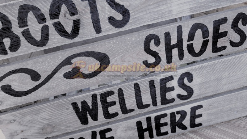 The Three Horseshoes
