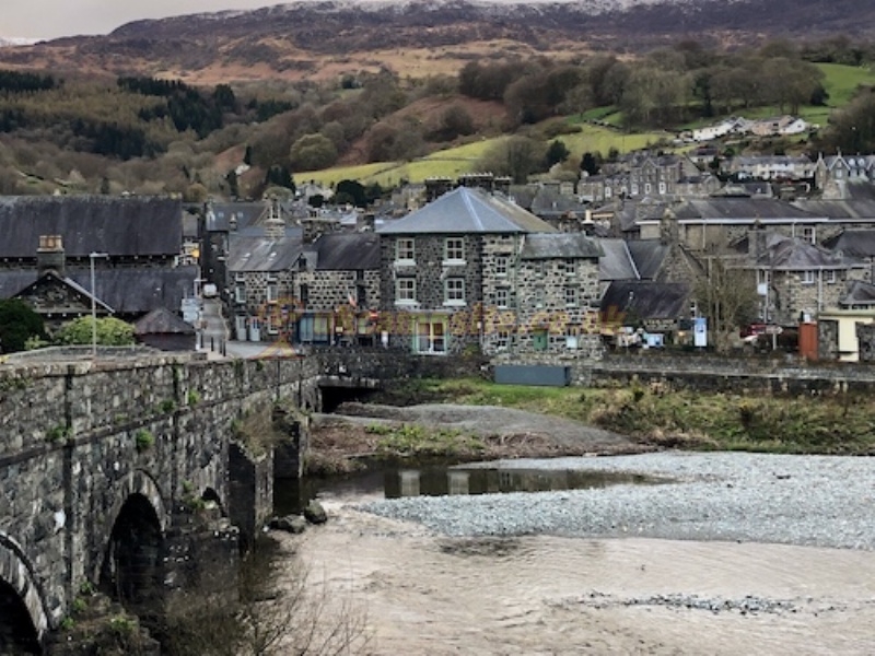 Llwyn Yr Helm Caravan And Camping Park