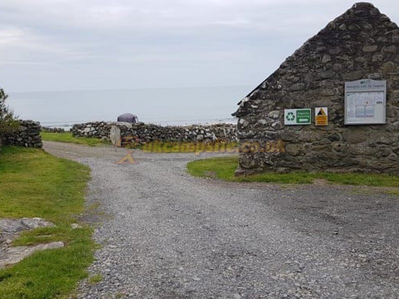 Cae Du Campsite