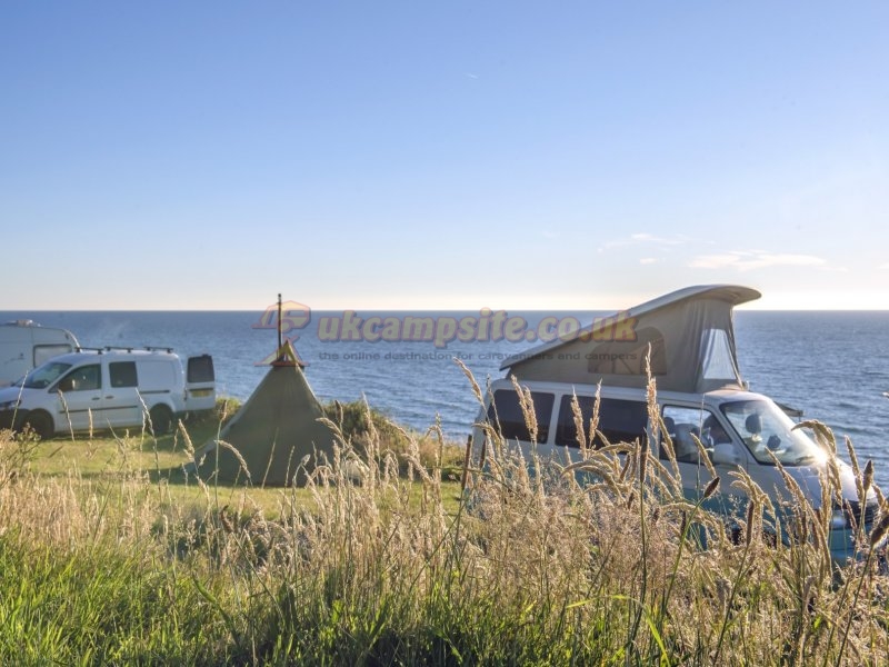 Cae Du Campsite