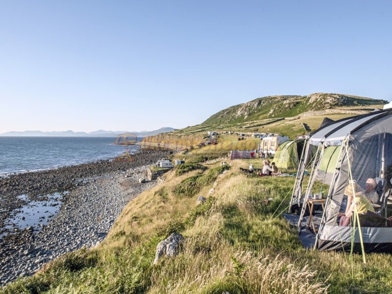 Cae Du Campsite