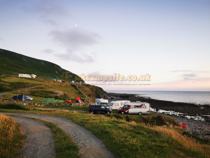 Cae Du Campsite