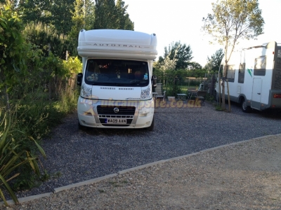 Camping Les Berges Du Canal