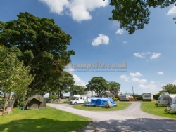 Llys Derwen Caravan And Camping Site