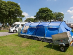 Llys Derwen Caravan And Camping Site