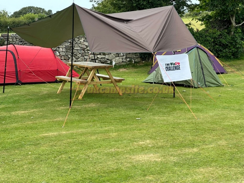 Llys Derwen Caravan And Camping Site