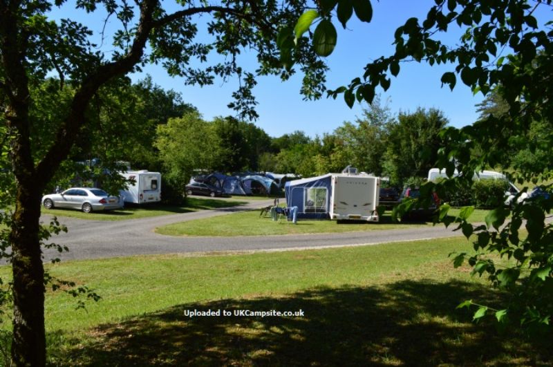 Chateau De Lacomte Country Club