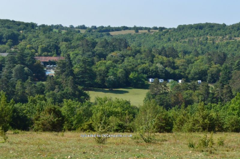 Chateau De Lacomte Country Club