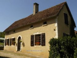 Chateau De Lacomte Country Club
