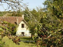Chateau De Lacomte Country Club