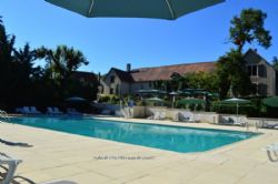 Chateau De Lacomte Country Club