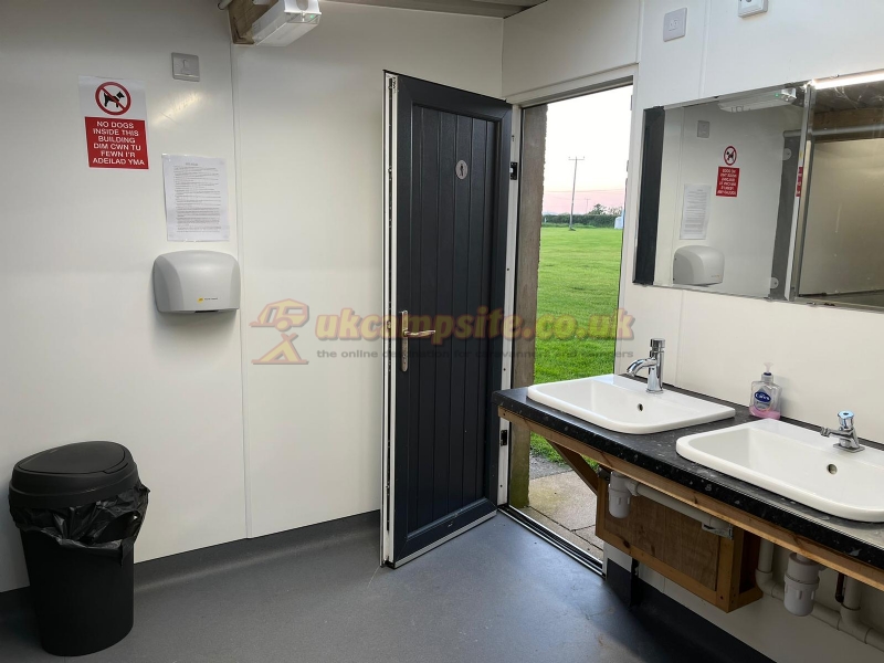 Rhydolion Campsite