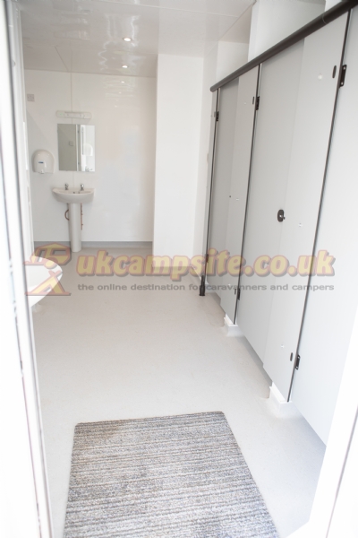 Gunwalloe Caravan Park