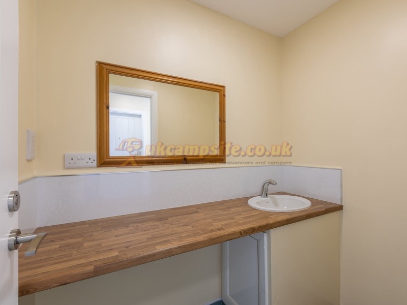 Wolds Way Caravan And Camping