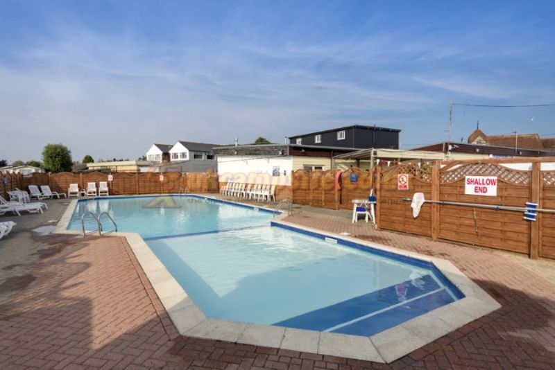 Winchelsea Sands Holiday Park (PHolsUK)