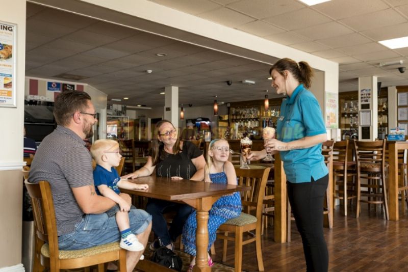 Winchelsea Sands Holiday Park (PHolsUK)