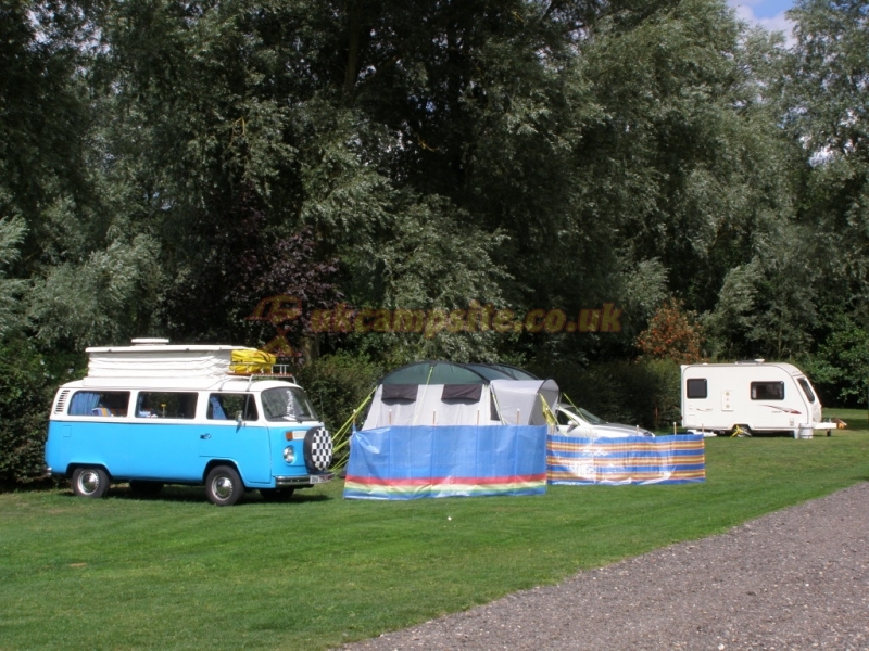 Run Cottage Touring Park