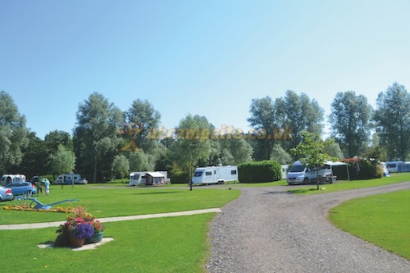 Run Cottage Touring Park
