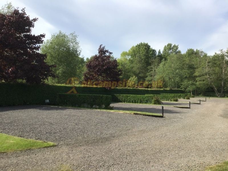 Run Cottage Touring Park